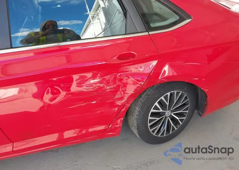 2019 Volkswagen Jetta 1.4T Sel z USA, uszkodzony, nr VIN 3VWE57BUXKM008524